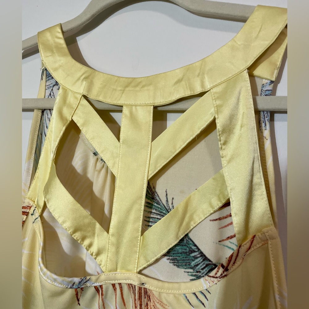 KNAPP STUDIO WOMENS LARGE SUMMER YELLOW LEAf PRINT TOP W/STRAPS ON BACK layering - Picture 3 of 5